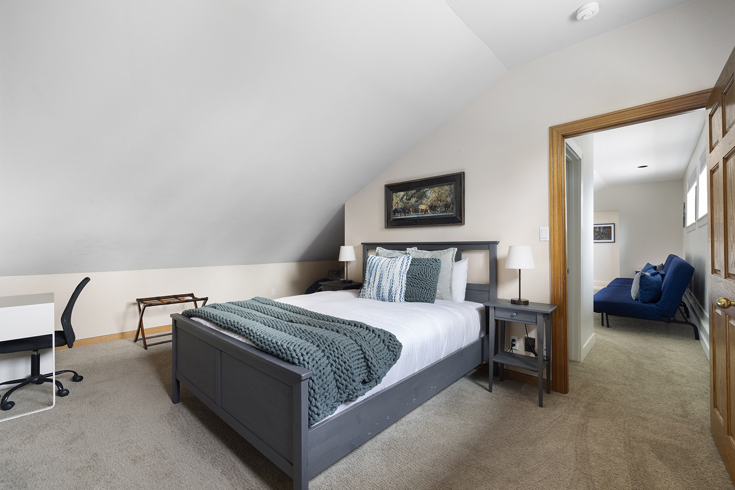 Bedroom 7 – Queen suite with vaulted ceiling